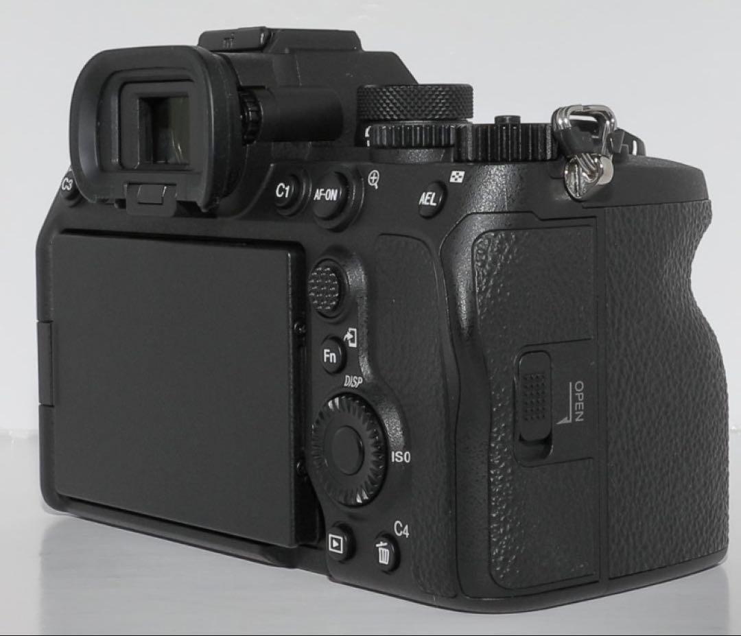 Mirrorless Interchangeable Lens Cameras Sony 7Iv Tamron 28-75 G2