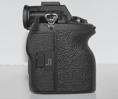 Mirrorless Interchangeable Lens Cameras Sony 7Iv Tamron 28-75 G2