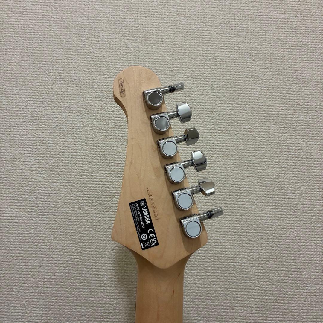 Yamaha Electric Guitars Pacifica 112V