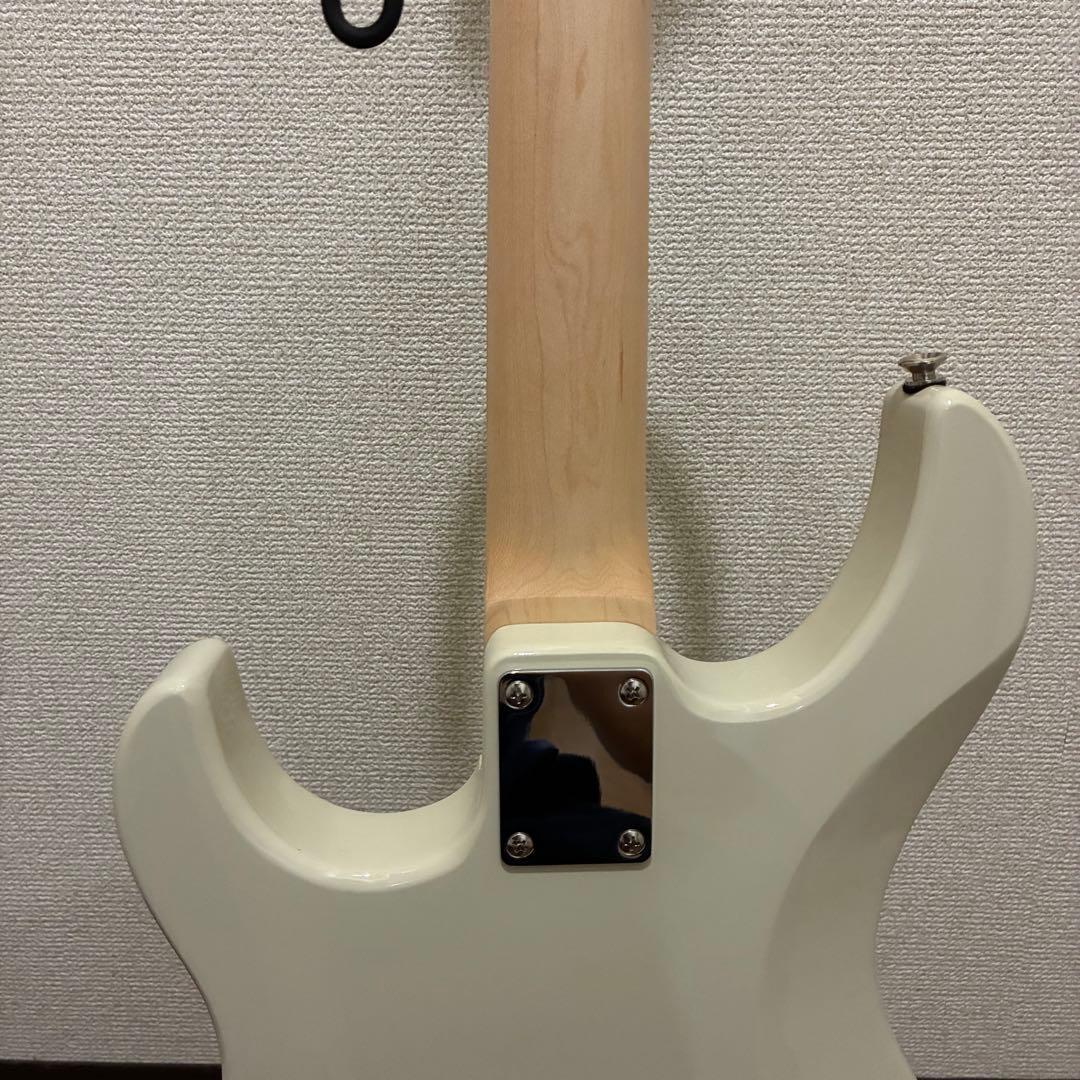 Yamaha Electric Guitars Pacifica 112V