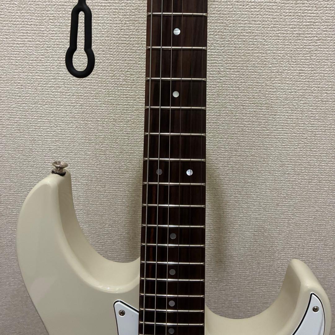 Yamaha Electric Guitars Pacifica 112V