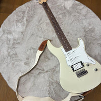 Yamaha Electric Guitars Pacifica 112V