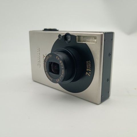 Canon Compact Digital Camera Ixy 10
