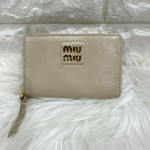 Miu Bi-Fold Wallet Miumiu Ic