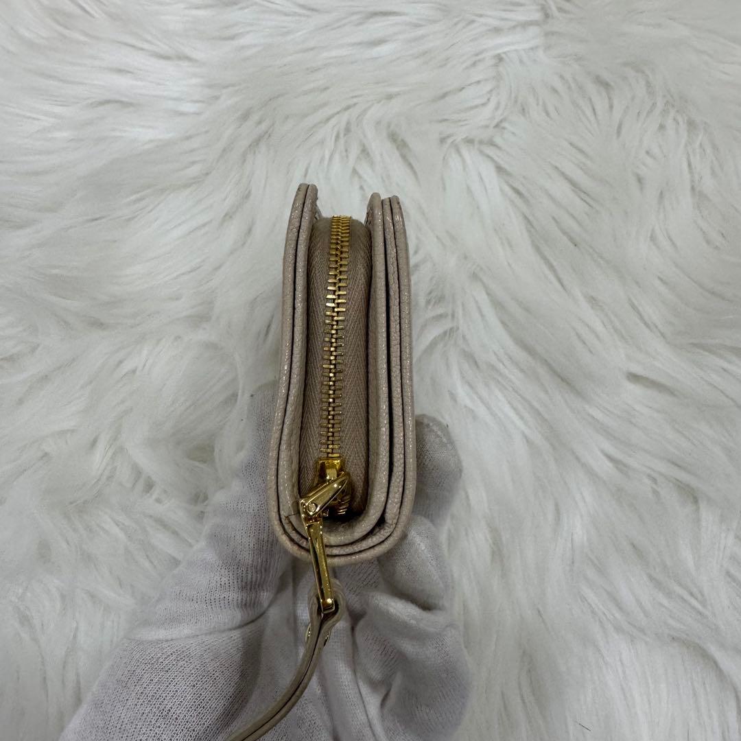 Miu Bi-Fold Wallet Miumiu Ic