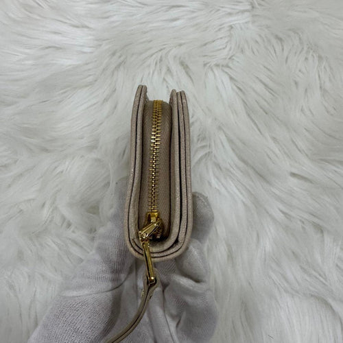 Miu Bi-Fold Wallet Miumiu Ic