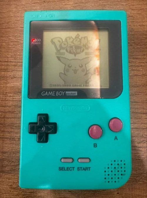 Consoles (Game Boy Pocket) (8 13 Mgb-001