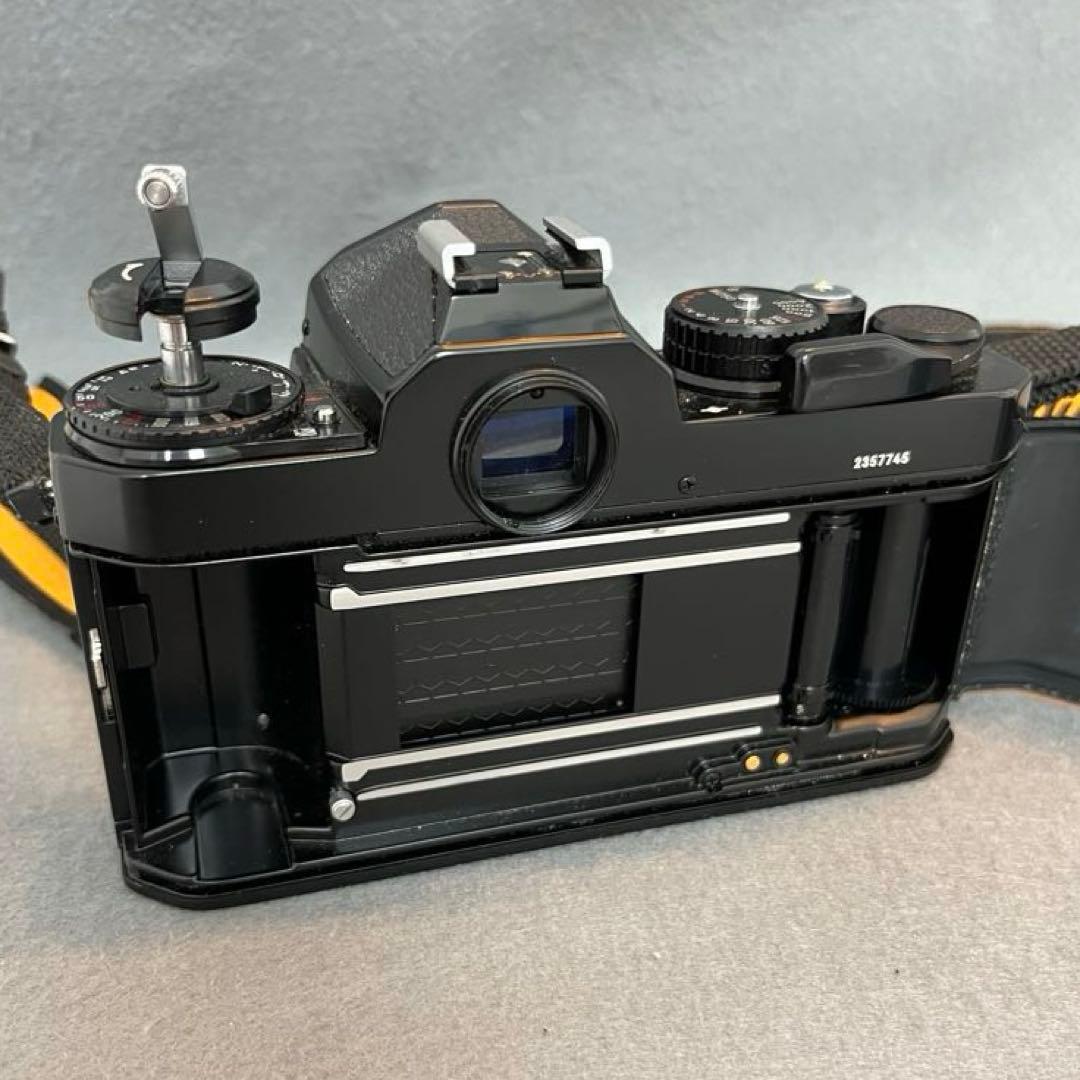 Nikon Slr Camera (Film) F Fe2 Tamron 70-210Mm