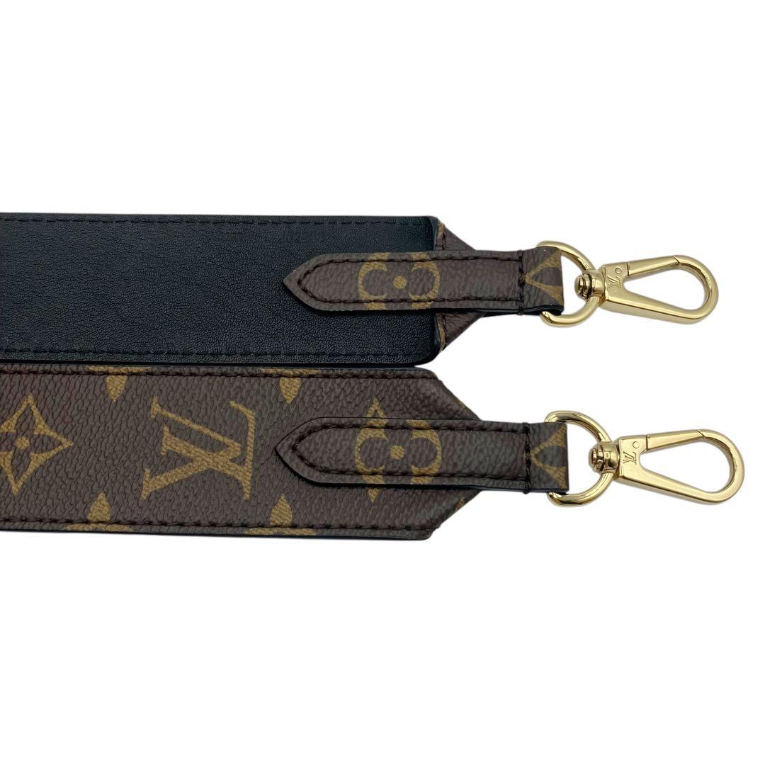 Louis Vuitton Shoulder Bags