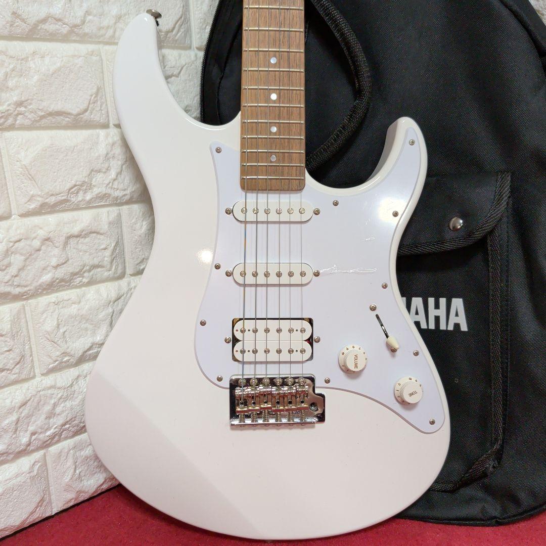 Yamaha Electric Guitars Pacifica Pac012