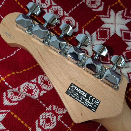 Yamaha Electric Guitars Pacifica Pac012