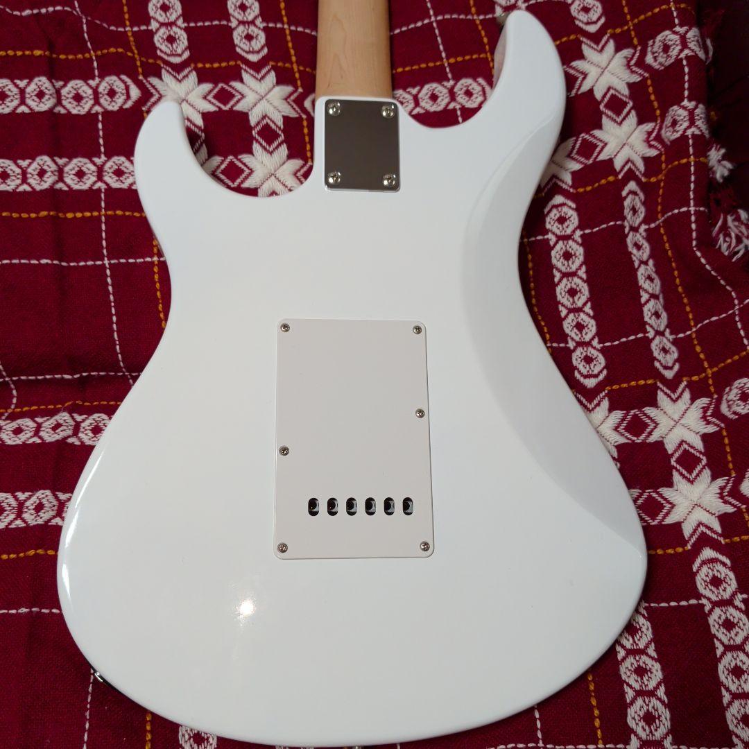 Yamaha Electric Guitars Pacifica Pac012