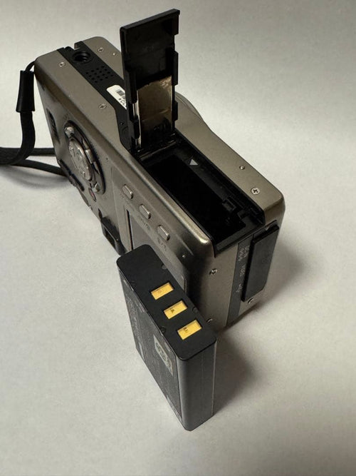 Contax Compact Digital Camera Tvs