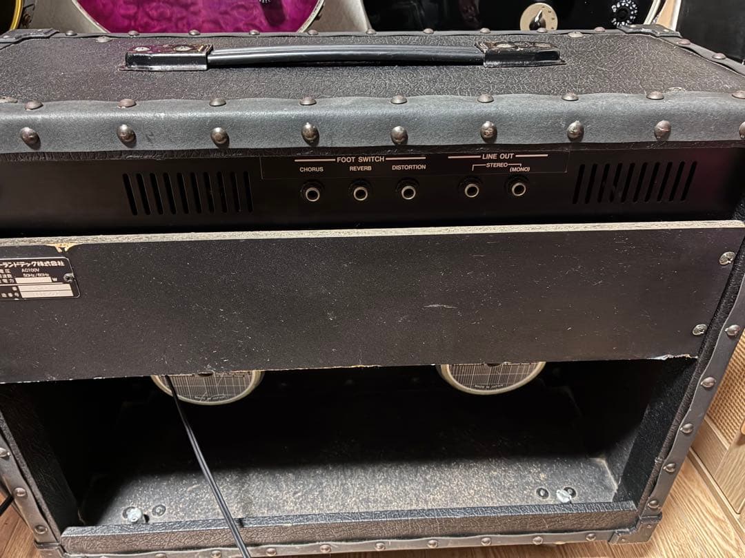 Roland Guitar Amplifiers Jazz Chorus-77
