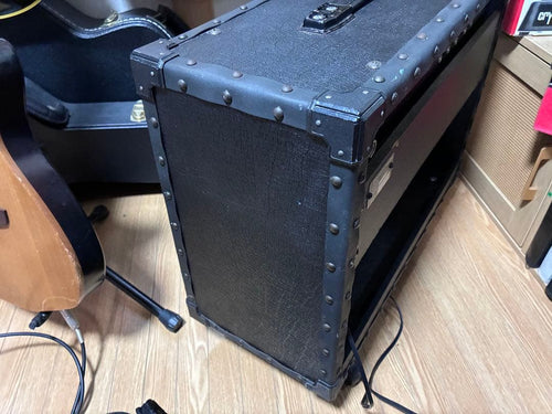 Roland Guitar Amplifiers Jazz Chorus-77