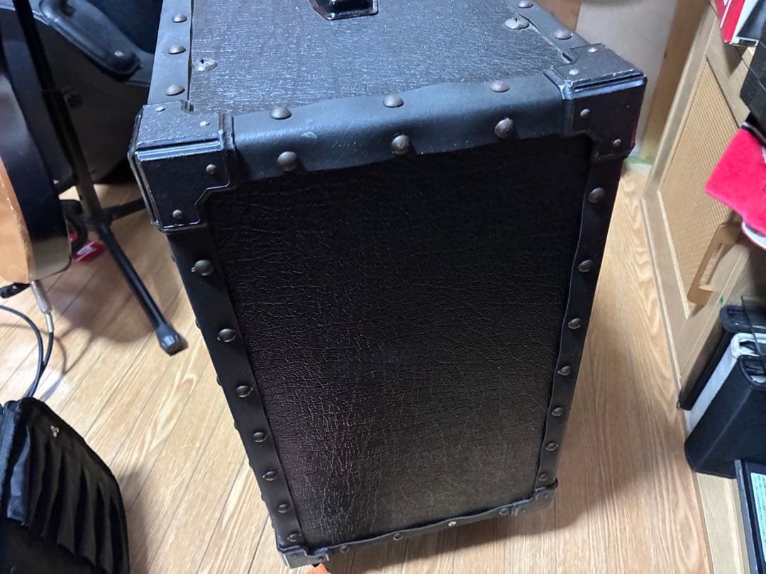 Roland Guitar Amplifiers Jazz Chorus-77