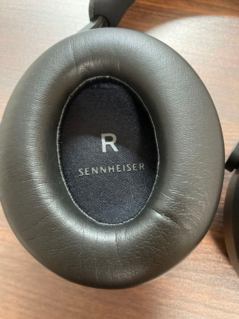 Sennheiser Wireless Headphones Momentum 4