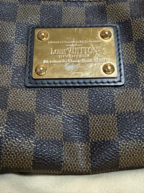 Louis Vuitton Shoulder Bags