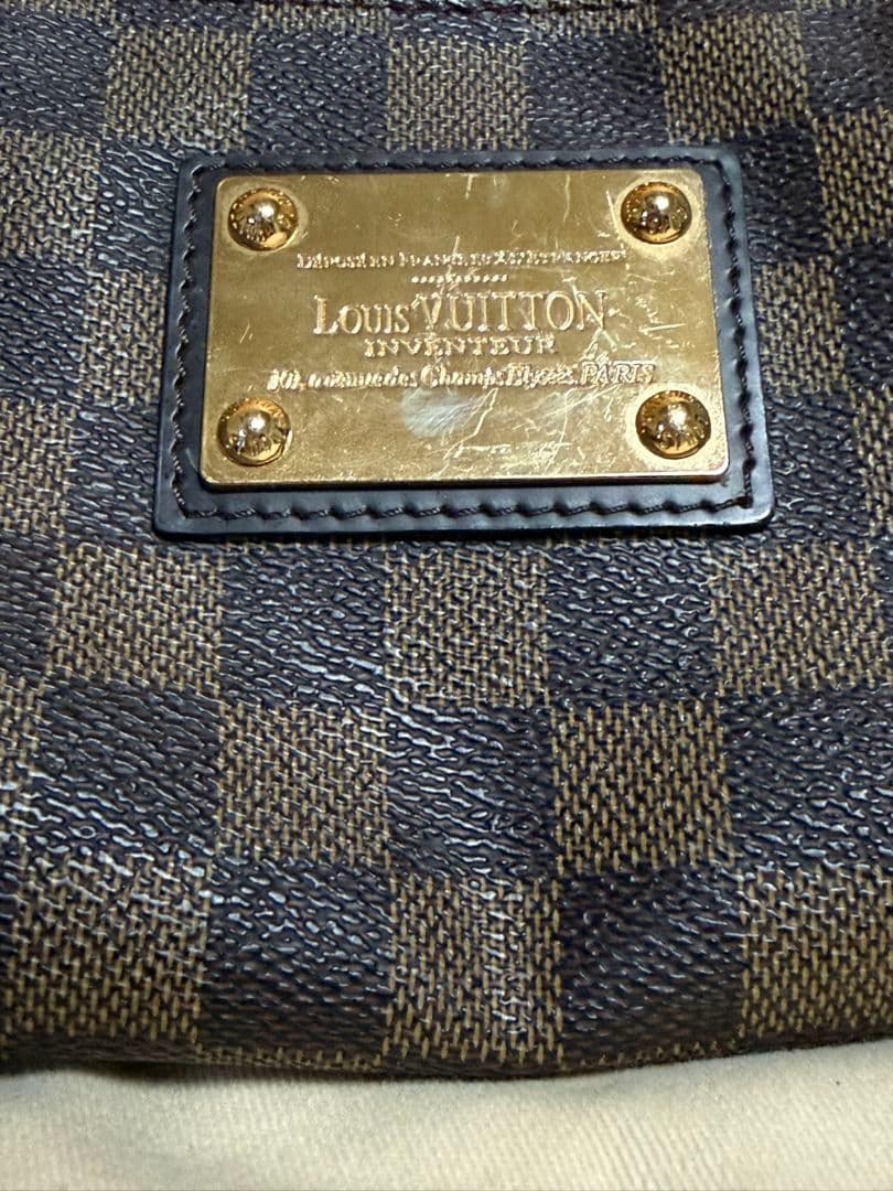 Louis Vuitton Shoulder Bags
