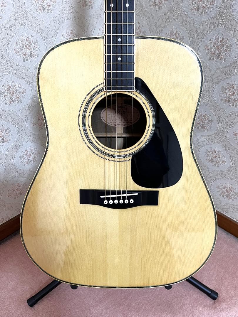 Yamaha Acoustic Guitars Fg-300D