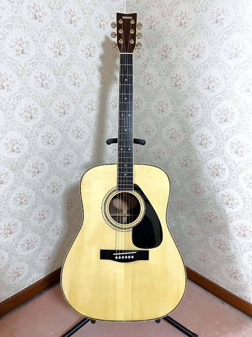 Yamaha Acoustic Guitars Fg-300D