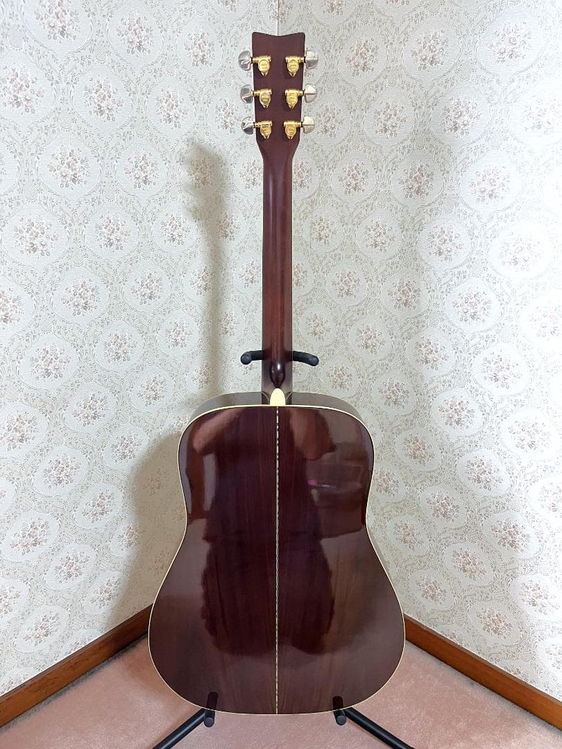 Yamaha Acoustic Guitars Fg-300D