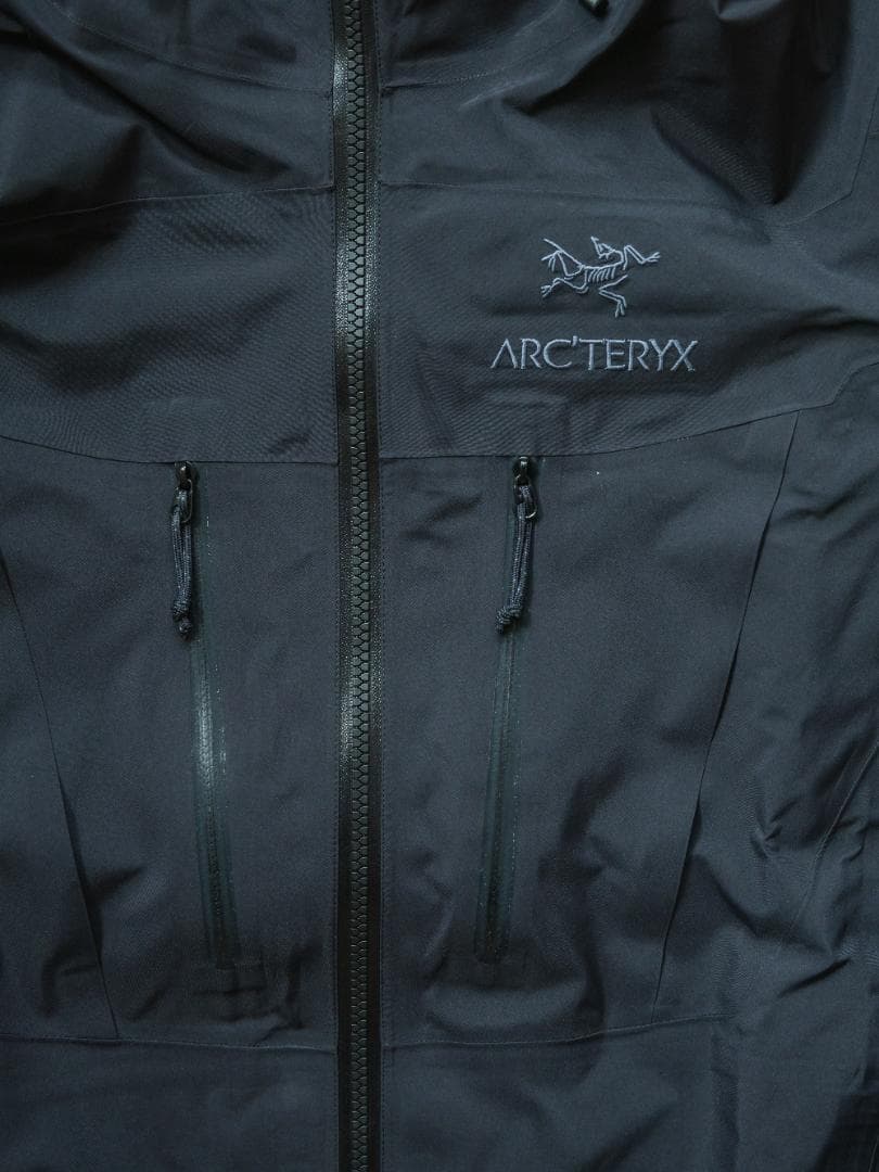 Arc'Teryx Mountain Parkas Alpha Sv Jacket Xs