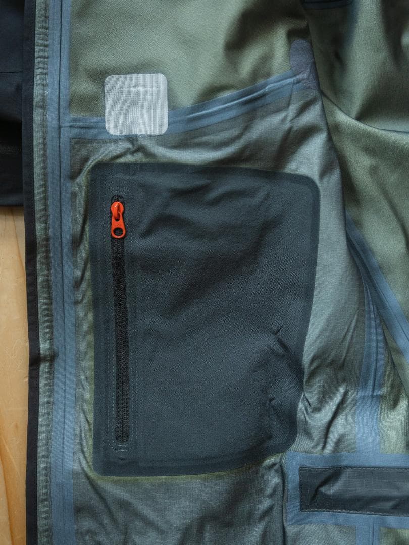 Arc'Teryx Mountain Parkas Alpha Sv Jacket Xs