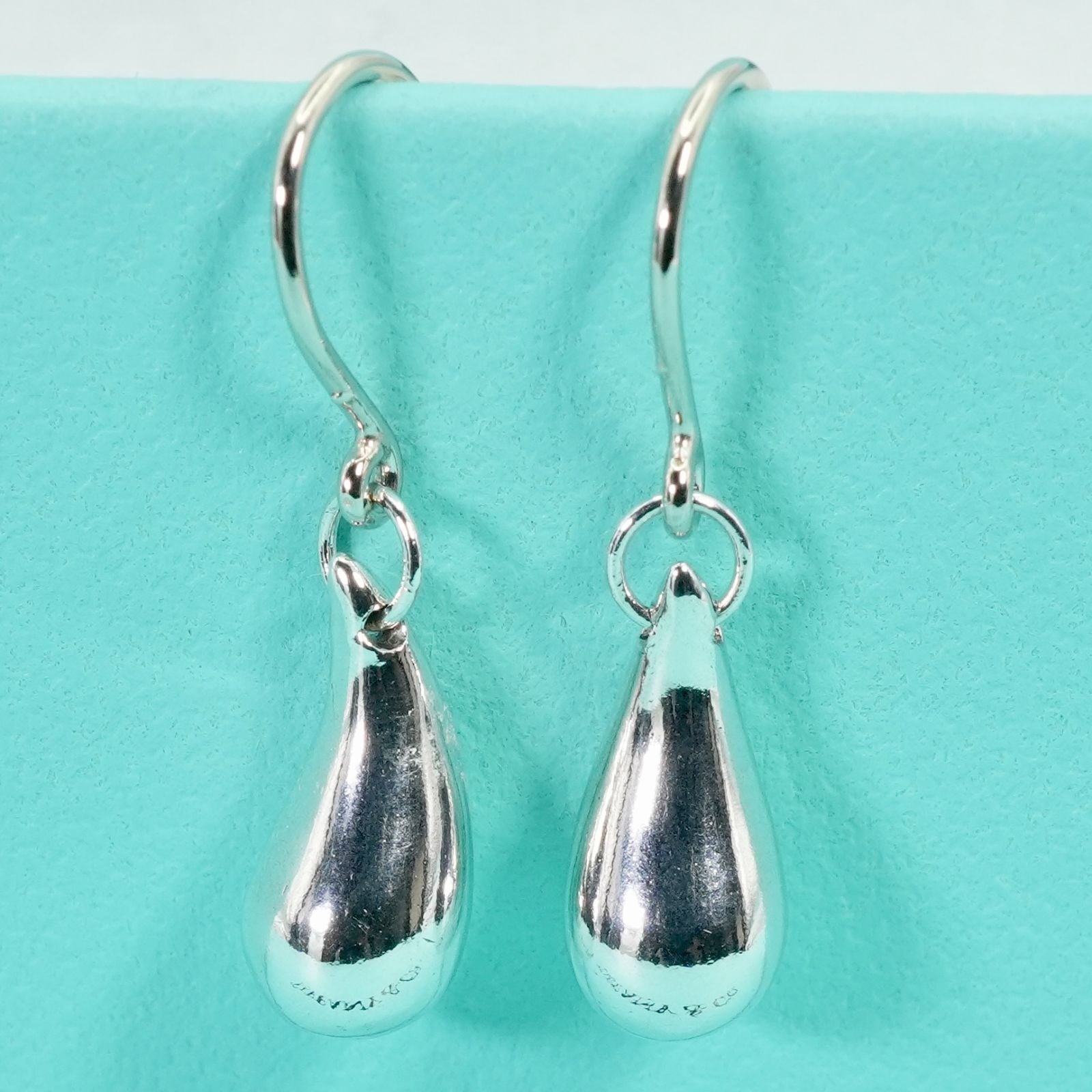 Tiffany Earrings (For Both Ears) /26-0450