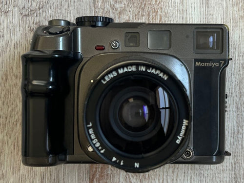 Mamiya Large -Size Medium Format Camera (Film) 7