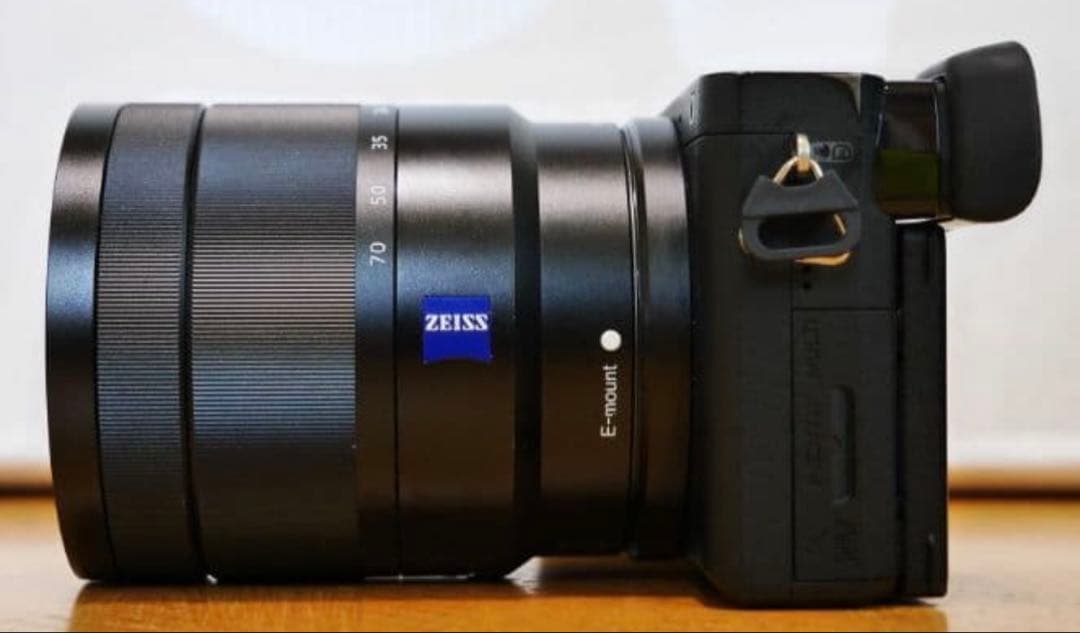 Sony Mirrorless Interchangeable Lens Cameras 6300 16-70Mm F4