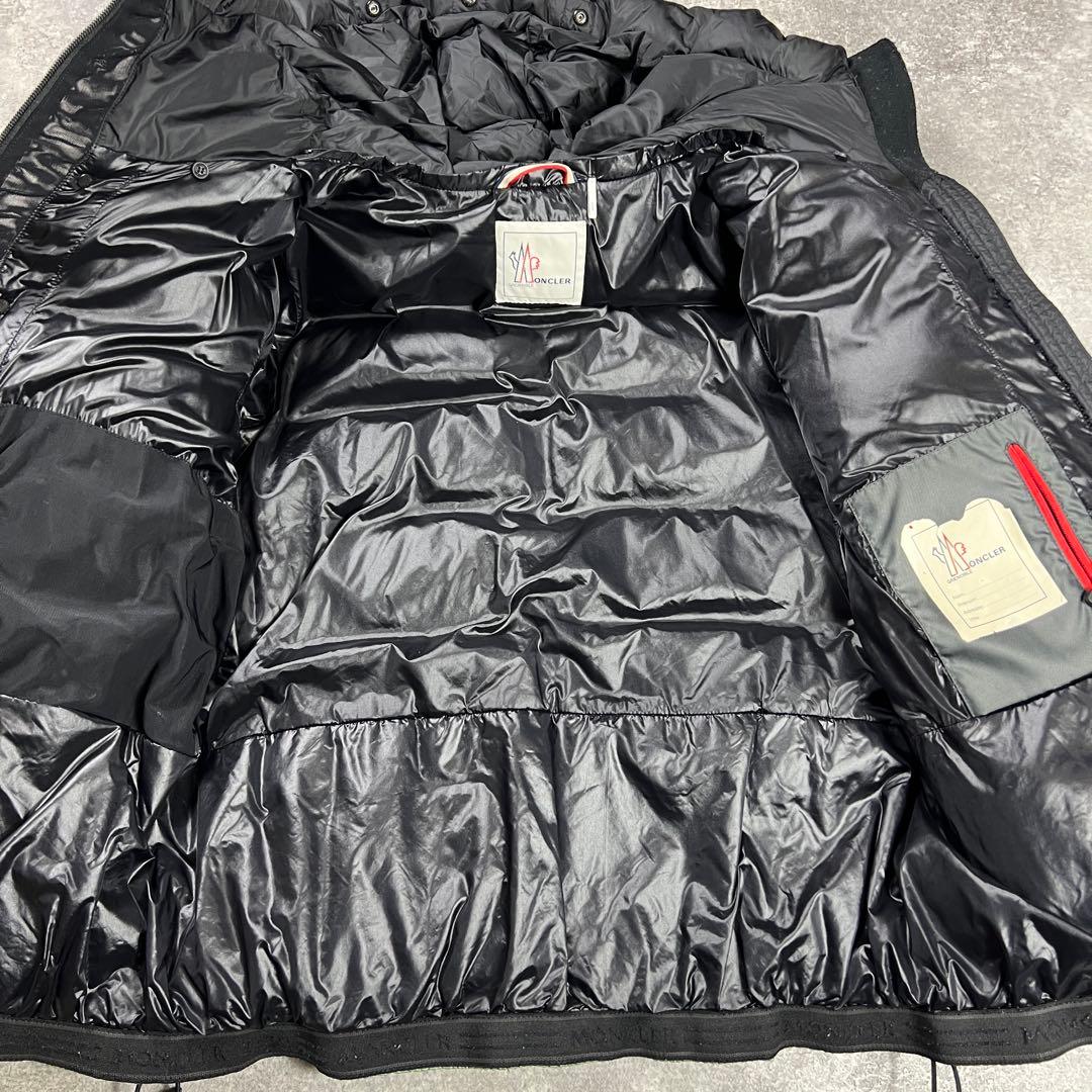 Moncler Down Jackets Eggstock