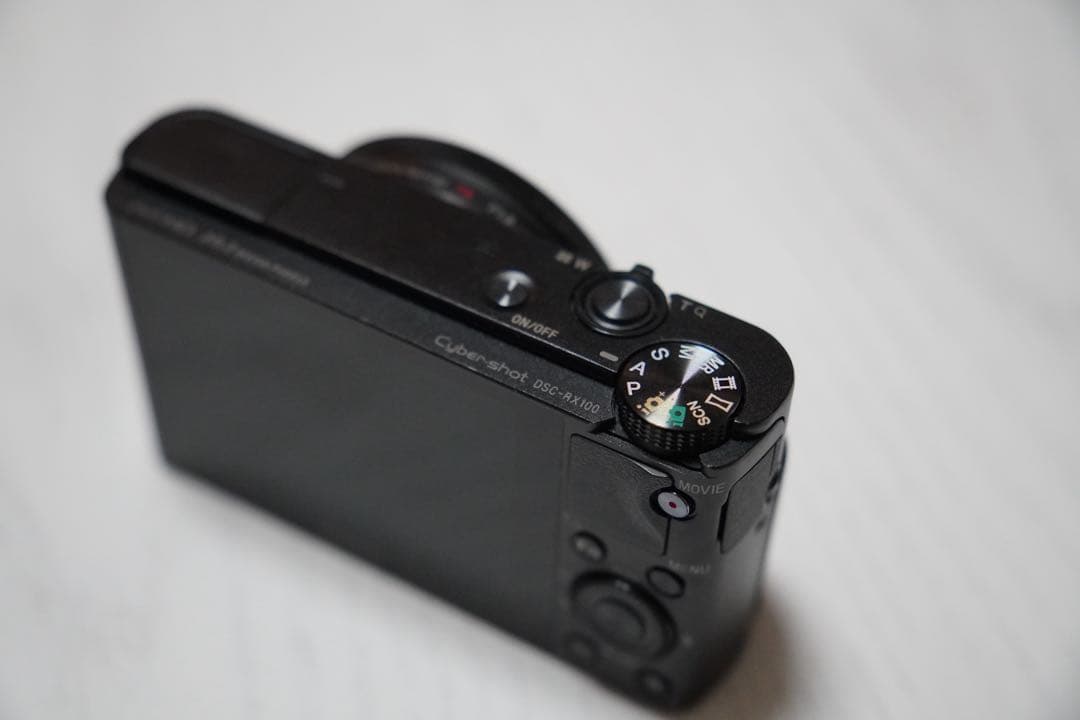 Compact Digital Cameras Sony Cyber-Shot Dsc-Rx100