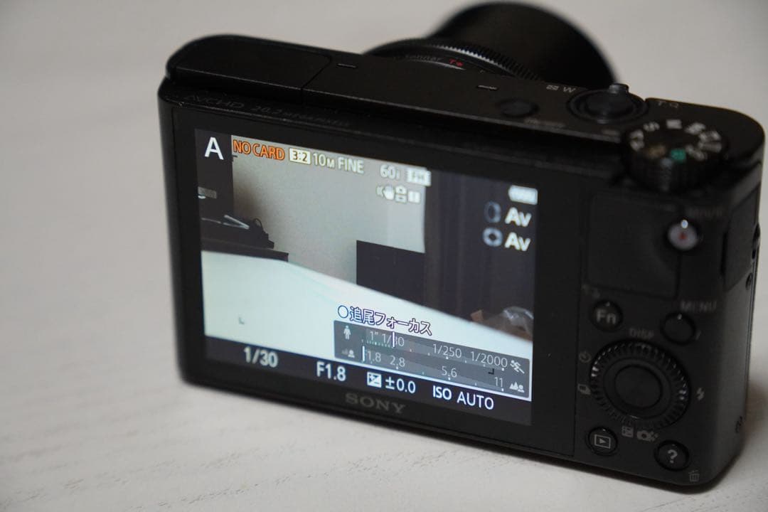 Compact Digital Cameras Sony Cyber-Shot Dsc-Rx100