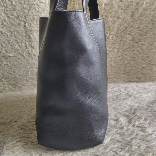 Hirofu Tote Bag