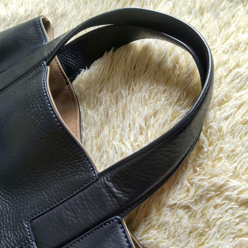 Hirofu Tote Bag