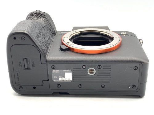 Mirrorless Interchangeable Lips 7 Iv [Ilce-7M4]
