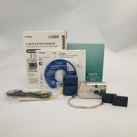Canon Compact Digital Camera Ixy 700