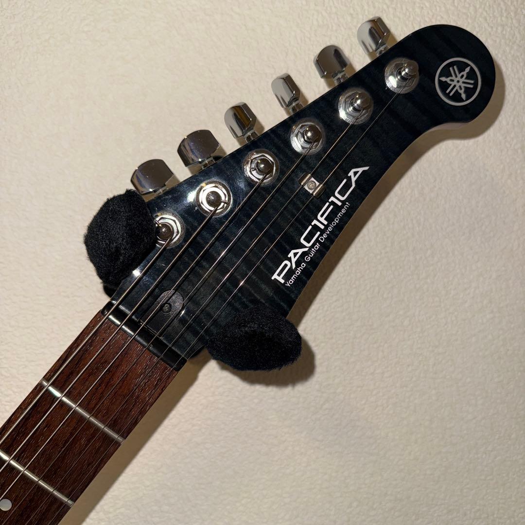 Gibson Electric Guitars 2012 Yamaha Pacifica212Vfm Tbl