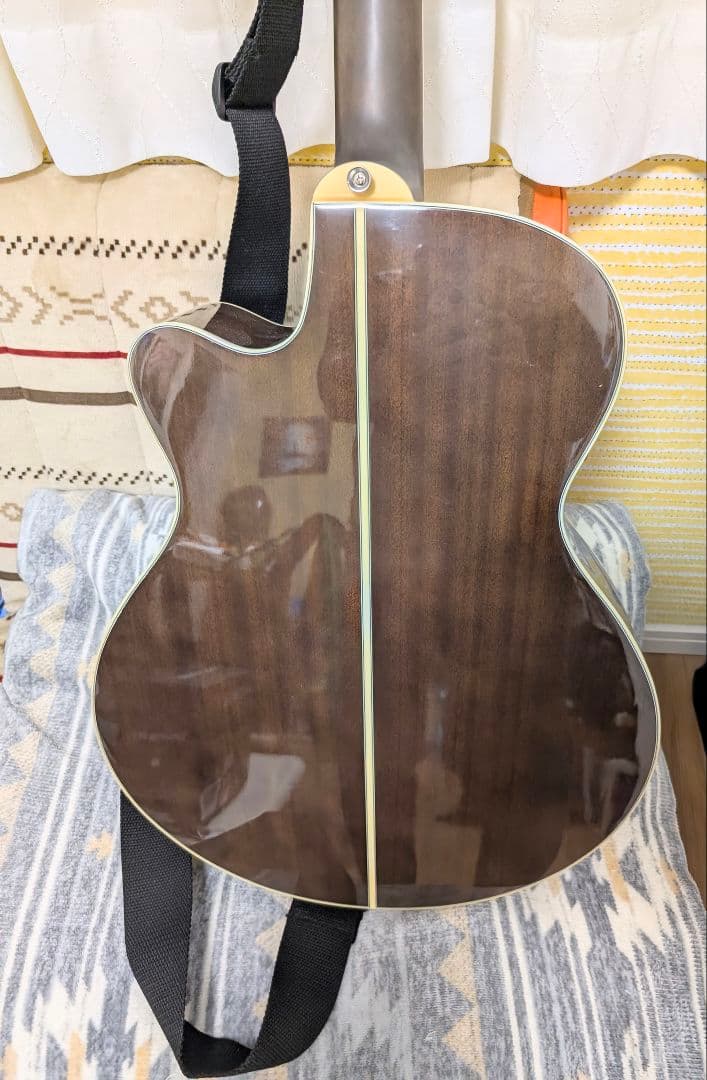 Others Roland Ariafet-Cst Sr