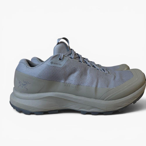 Arc'Teryx Sneakers 23.5