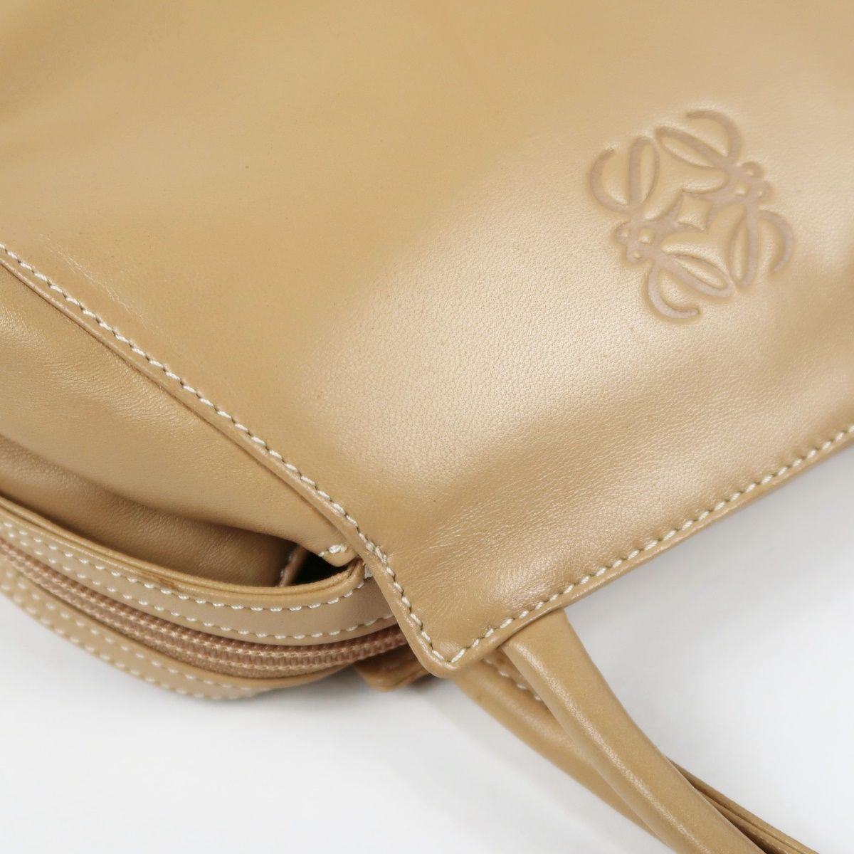 Loewe Handbag Lj53