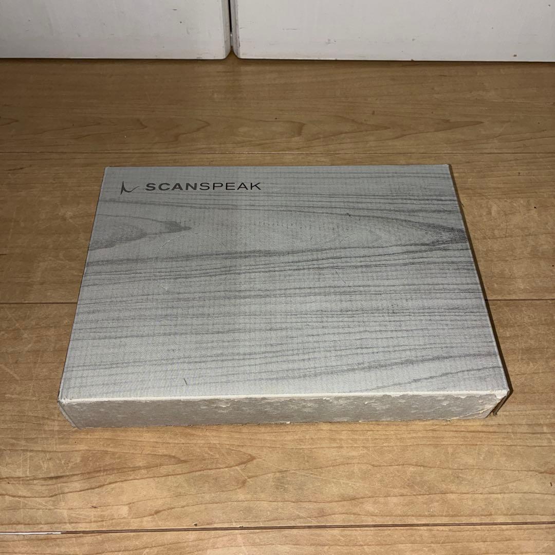 Speakers 8