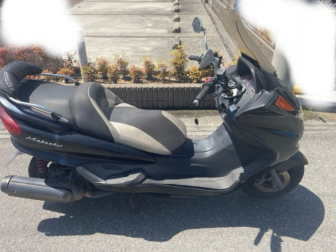 Yamaha Motorcycle Body Majesty