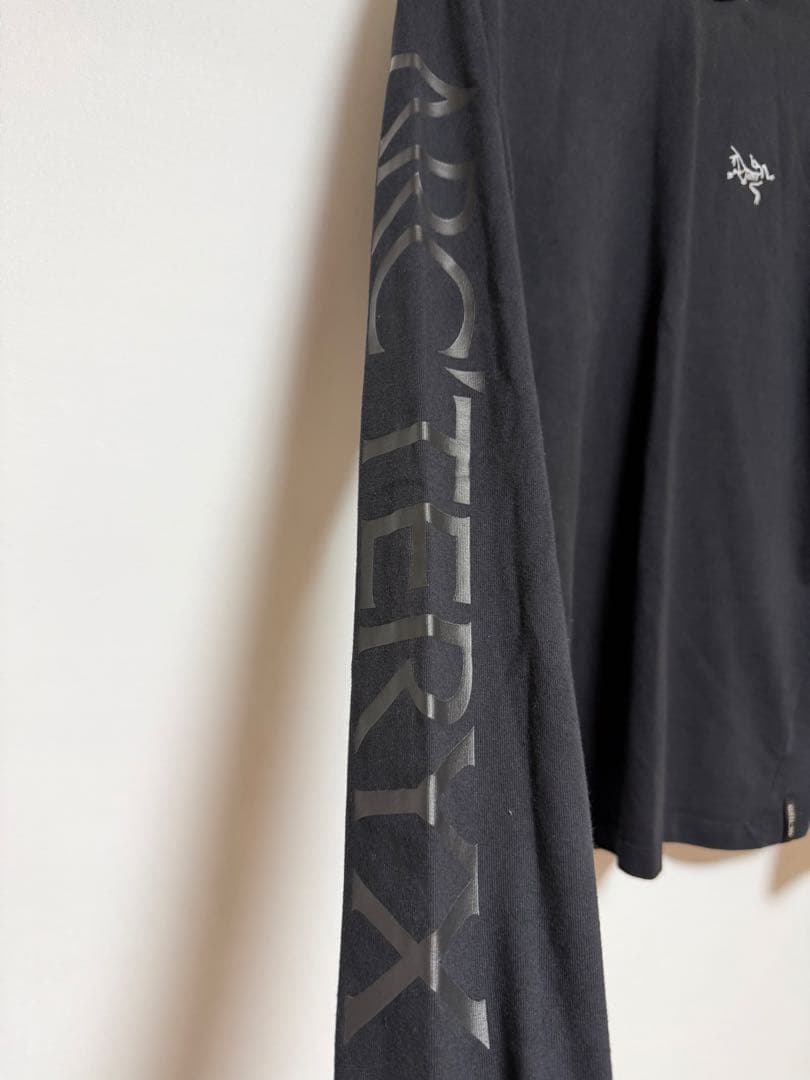 Arc'Teryx Medium/Long-Sleeve T-Shirts