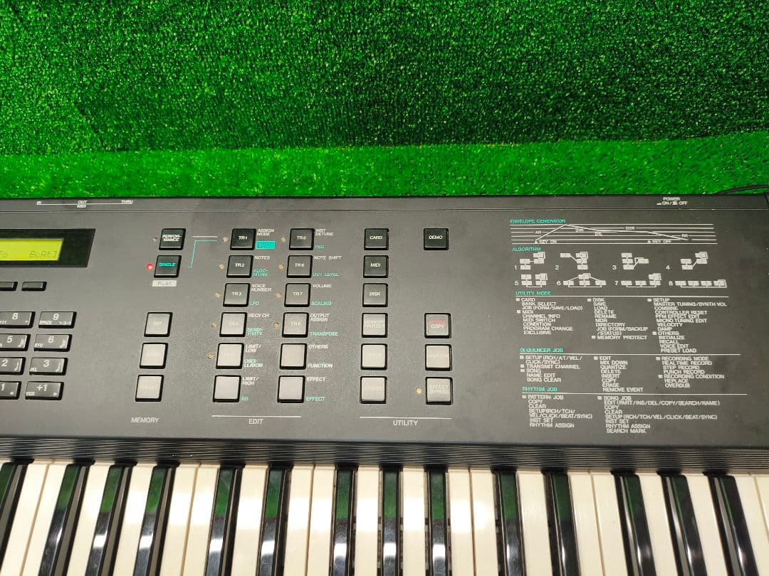 Yamaha Analog Synthesizer V50