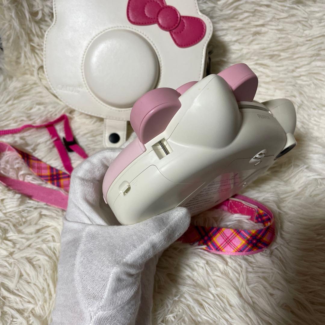 Hello Kitty Instant Cameras Fujifilm
