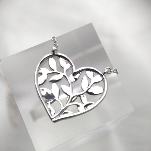 Tiffany Necklace Co.