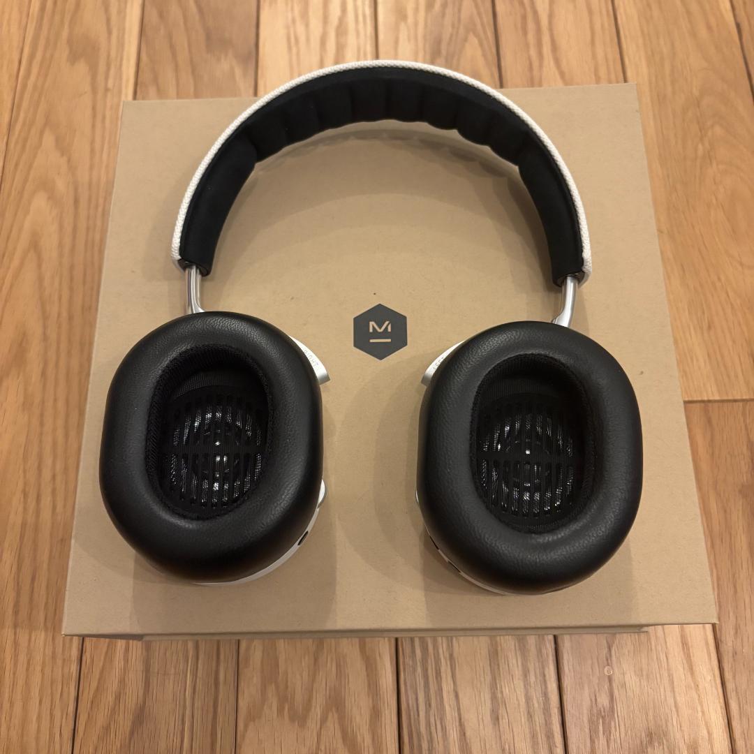 Master Dynamic Wireless Headphones Mg20