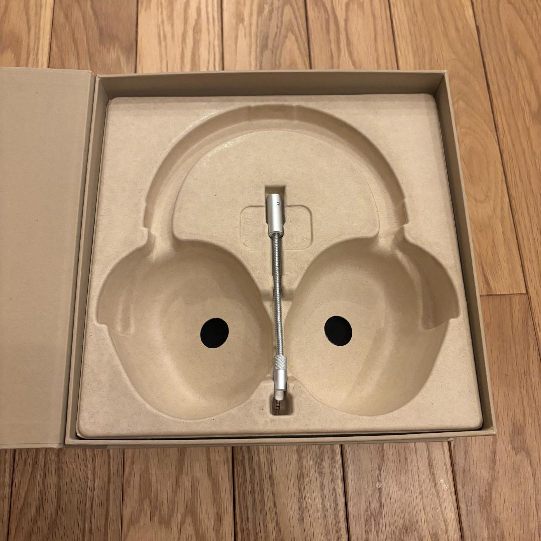 Master Dynamic Wireless Headphones Mg20